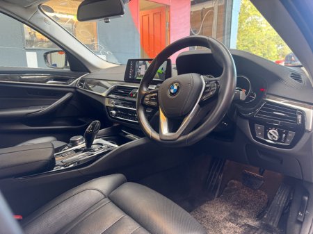 2017 BMW 5-Series - photo 14
