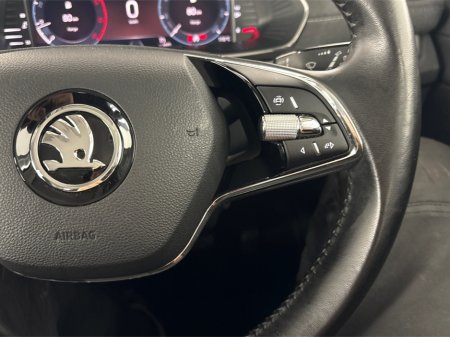 2022 Skoda Octavia - photo 22