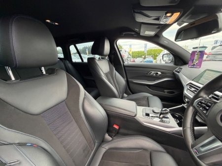 2021 BMW 3-Series - photo 16