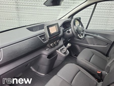 2026 Renault Trafic - photo 23