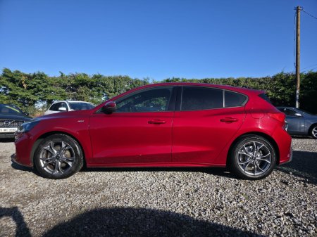 2020 Ford Focus - photo 2