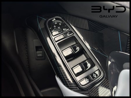 2025 BYD SEAL - photo 49