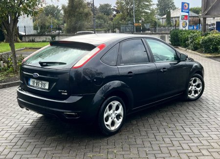 2010 Ford Focus - photo 4
