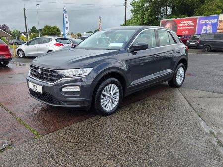 2021 Volkswagen T-Roc - photo 2