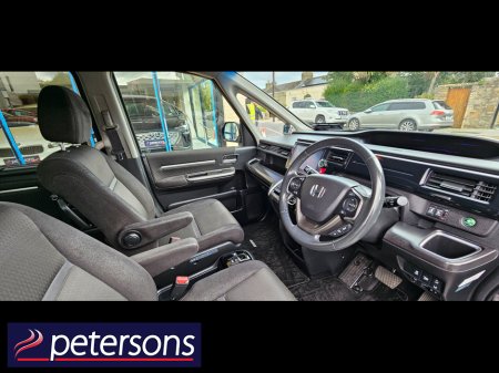 2017 Honda Stepwagon - photo 13