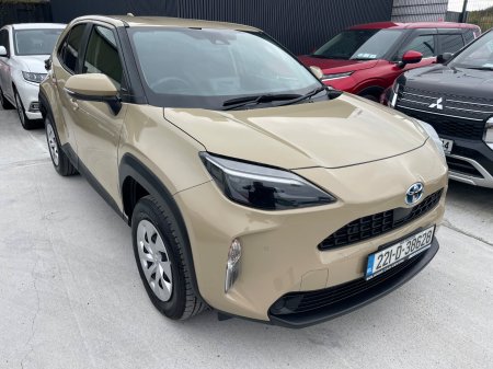 2022 Toyota Yaris Cross - photo 2