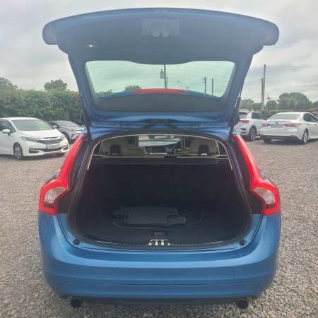 2017 Volvo V60 - photo 17