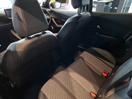 2025 Peugeot 2008 - photo 12