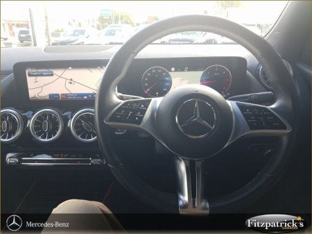 2024 Mercedes-Benz GLA - photo 2