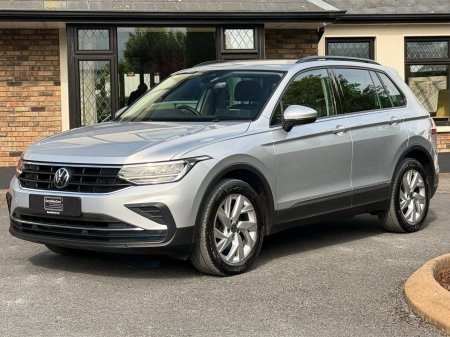 2022 Volkswagen Tiguan - photo 3