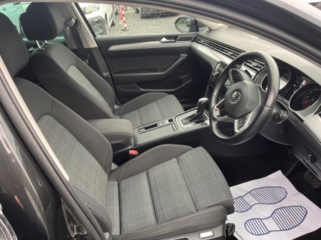 2020 Volkswagen Passat - photo 13