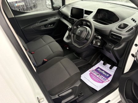 2020 Peugeot Partner - photo 9