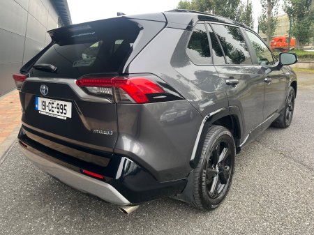 2019 Toyota RAV4 - photo 3