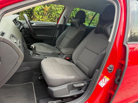 2020 Volkswagen Golf - photo 16