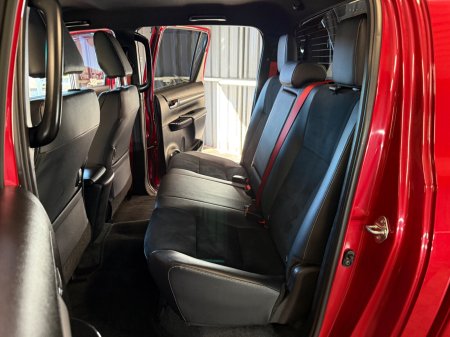 2026 Toyota Hilux - photo 14
