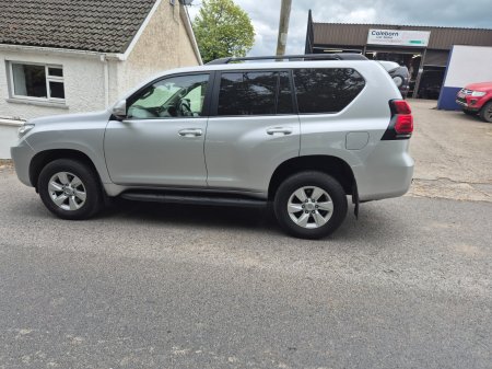 2022 Toyota Land Cruiser - photo 3