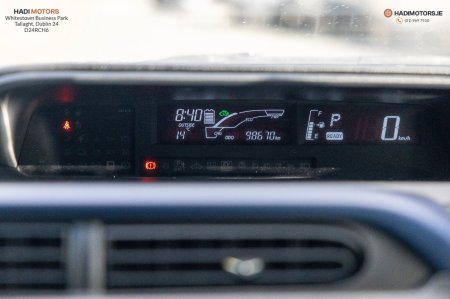 2015 Toyota Aqua - photo 16