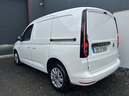 2023 Volkswagen Caddy - photo 6