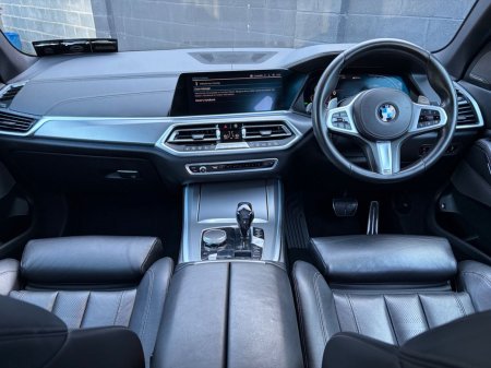 2020 BMW X5 - photo 3