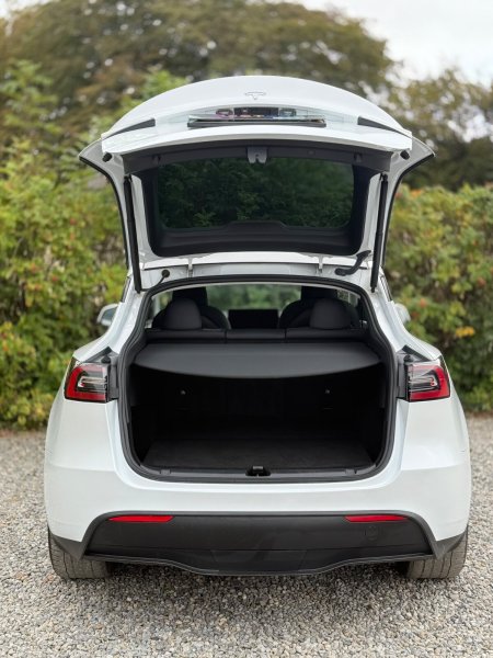 2023 Tesla Model Y - photo 37