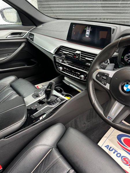 2018 BMW 5-Series - photo 18