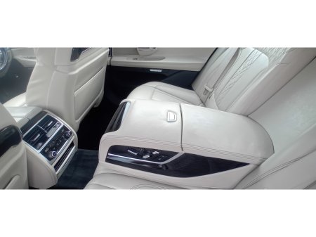 2017 BMW 7-Series - photo 19