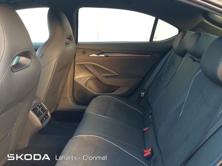 2026 Skoda Superb - photo 14