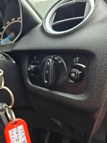 2016 Ford Fiesta - photo 18