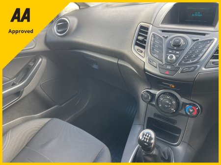2015 Ford Fiesta - photo 3