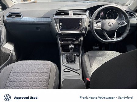 2024 Volkswagen Tiguan - photo 2