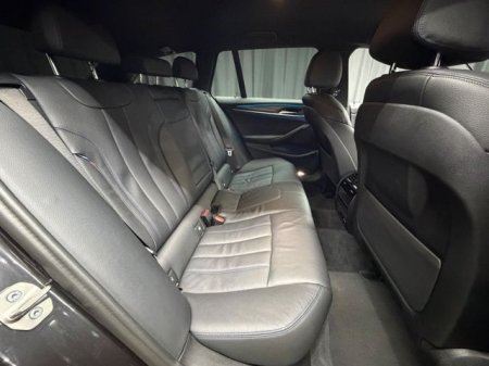 2022 BMW 5-Series - photo 32