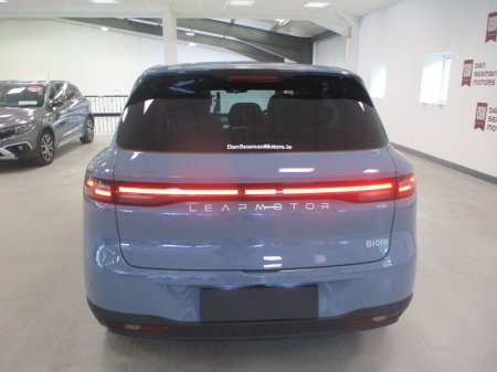 2026 Leapmotor B10 - photo 3