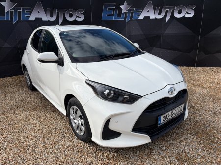 2020 Toyota Yaris - photo 2