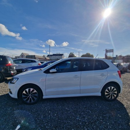 2016 Volkswagen Polo - photo 2