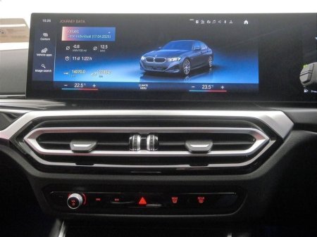 2024 BMW 3-Series - photo 8
