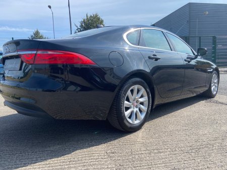 2015 Jaguar XF - photo 4
