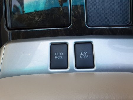 2013 Toyota Alphard - photo 17