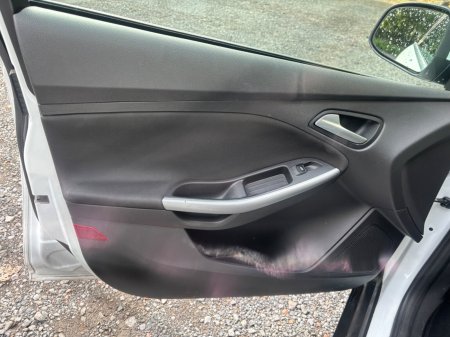 2014 Ford Focus - photo 15