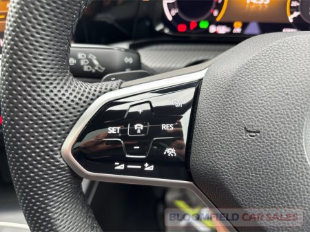 2021 Volkswagen Golf - photo 23