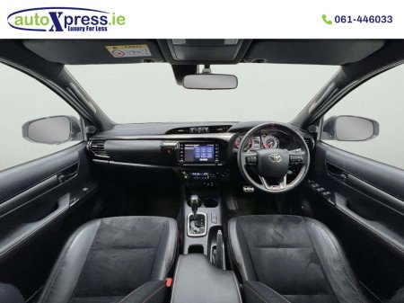 2023 Toyota Hilux - photo 2