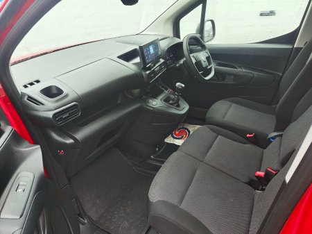 2025 Citroen Berlingo - photo 11