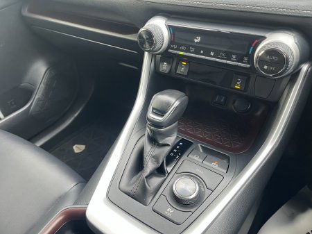 2020 Toyota RAV4 - photo 13