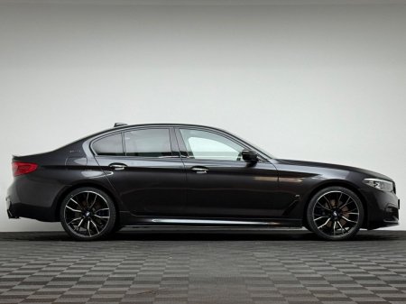 2018 BMW 5-Series - photo 8