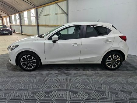 2015 Mazda Mazda2 - photo 9