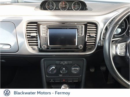 2015 Volkswagen Beetle - photo 17