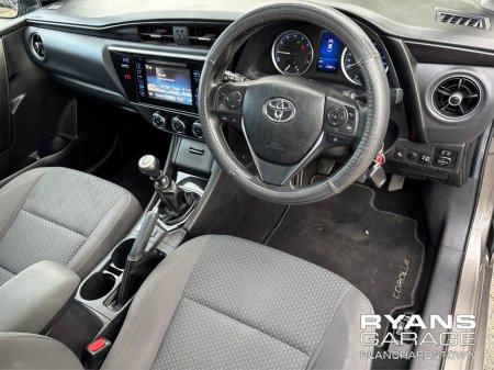 2017 Toyota Corolla - photo 11