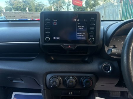 2021 Toyota Yaris - photo 13
