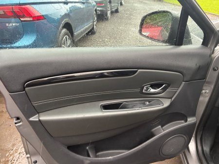 2015 Renault Grand Scenic - photo 23