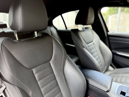 2022 BMW 3-Series - photo 13