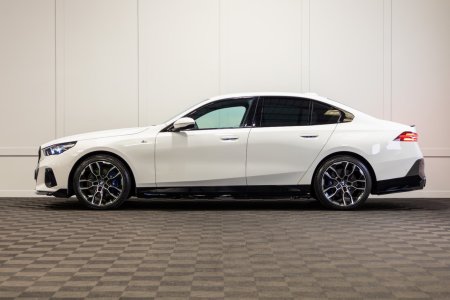 2024 BMW i5 - photo 3